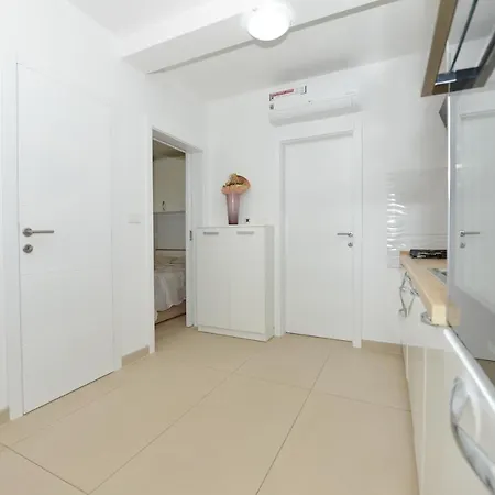 Ana Diklo Apartment Zadar
