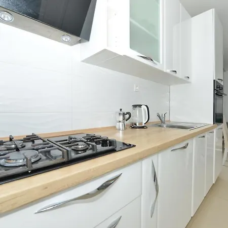 Apartment Ana Diklo *