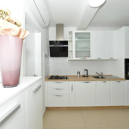 Ana Diklo Apartment Zadar